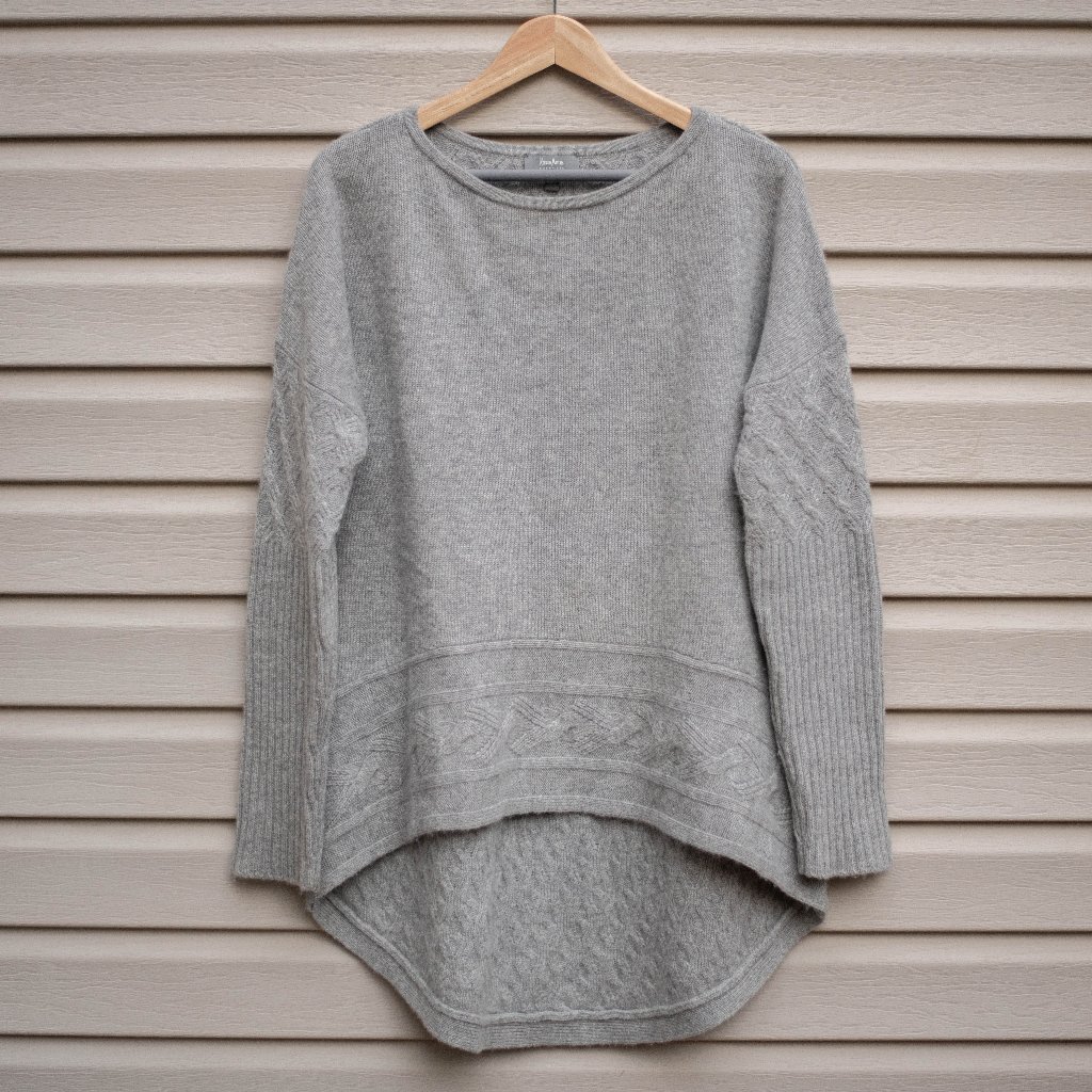 Neiman Marcus Cashmere Sweater L Gray Oversized Cable Knit High-Low Hem